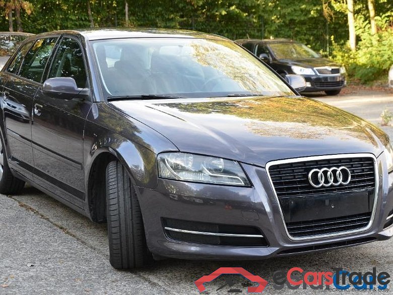 Audi A3 SB 1.6 TDie Attraction Start/St DPF 105Hp Leather Navi Klima PDC...
