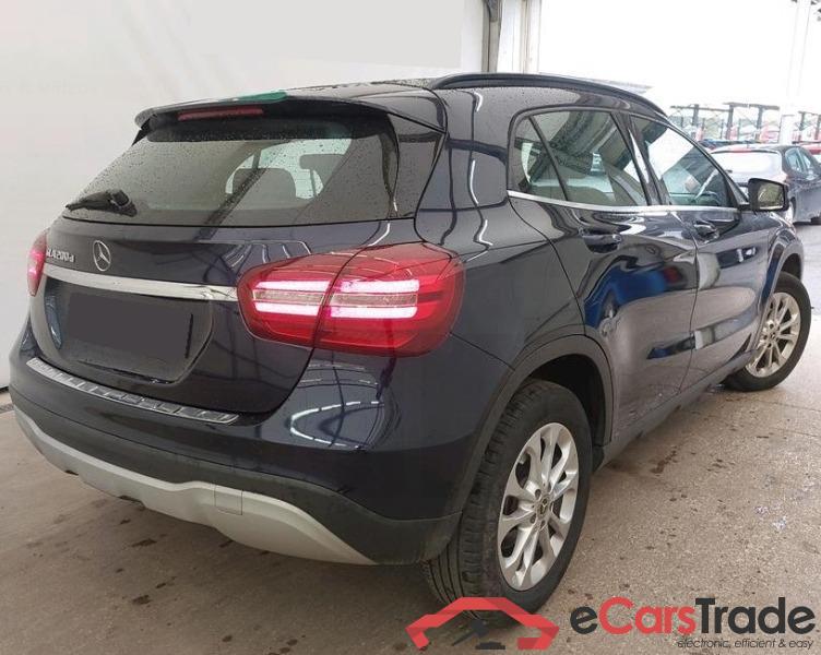 Mercedes GLA 200 D Aut. LED-Xenon Command Navi 1/2 Sport-Leather KeylessGo Camera Klima ... #5