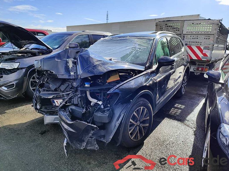 Volkswagen Tiguan Allspace 2.0 TDI SCR DSG7 Comfortline 5d - !!Damaged car!! #1