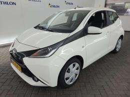 TOYOTA Aygo 1.0 VVT-i x-play 5D 51kW
