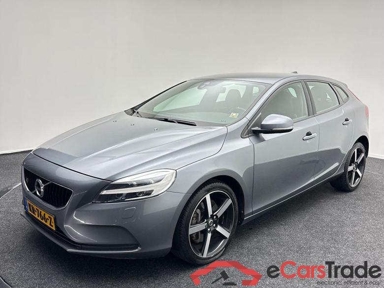 VOLVO V40 2.0 D2 Nordic+ #1