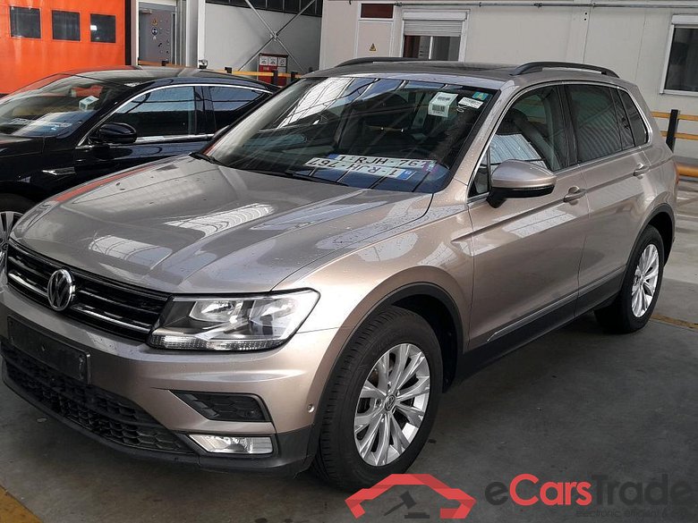 VOLKSWAGEN TIGUAN DIESEL - 2016 2.0 TDi SCR 4Motion Comfortline BMT Premium Travel #1