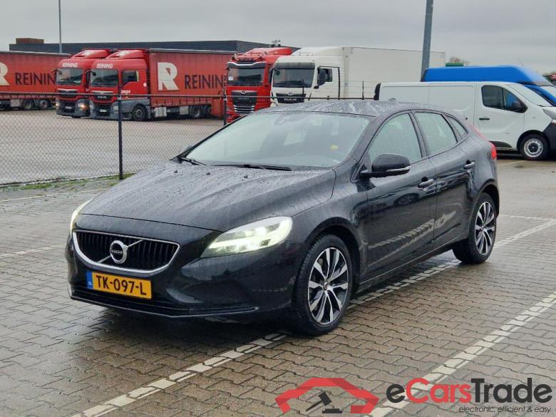 VOLVO V40 112 kW #1