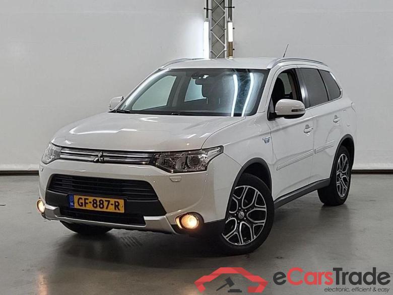MITSUBISHI OUTLANDER 2.0 PHEV Executive Edition X-Line