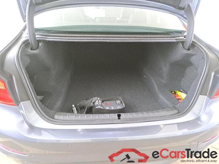 BMW 520d LED-Xenon Navi Leather KeylessGo Klima PDC ... #6