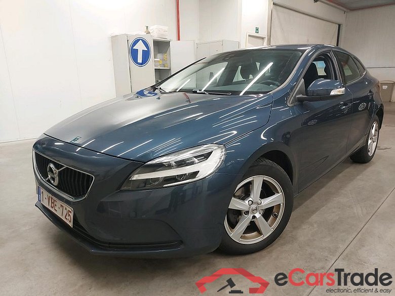 Volvo V40 2.0 D2 Black Edition LED Navi KeylessGo Klima PDC ... #1