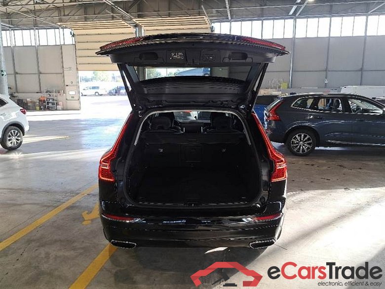 Volvo 227 VOLVO XC60 / 2017 / 5P / SUV T8 PLUG-IN AWD AUTO RECHARGE INSCR. #5