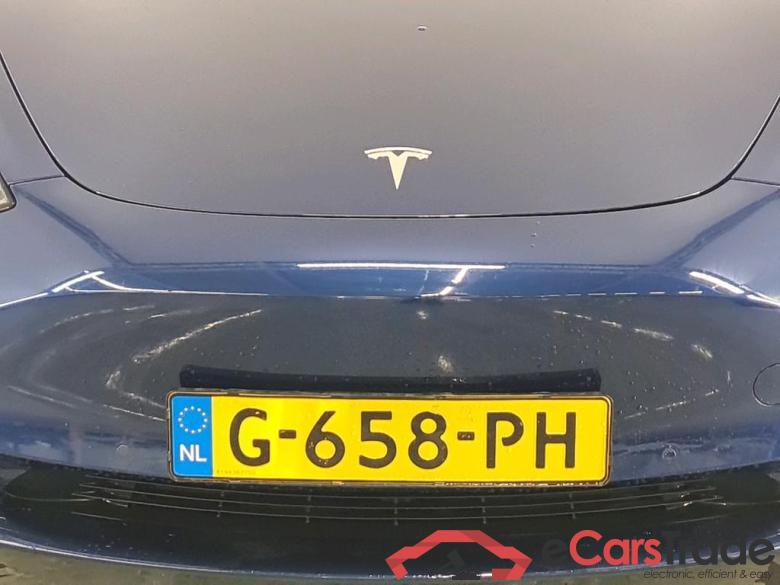 Tesla Model 3 '18 BEV Tesla Model 3 Standard Range Plus RWD 4d #5