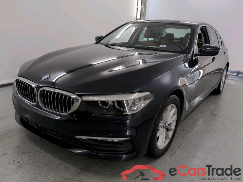 BMW 5 - 2017 530eA PHEV Performance OPF Driving Assistant Plus Business  Comfort