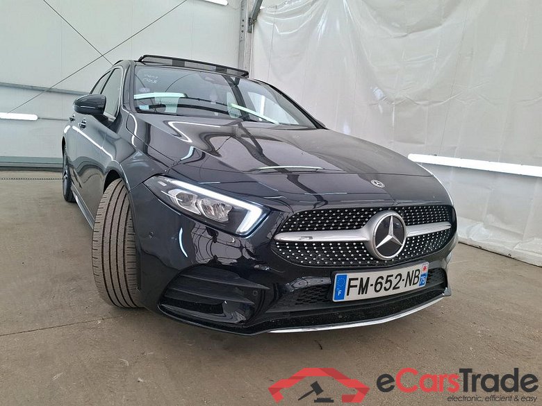 Mercedes A 180 AMG Line MERCEDES-BENZ Classe A Compact / 2018 / 5P / Berline A 180 AMG Line #4
