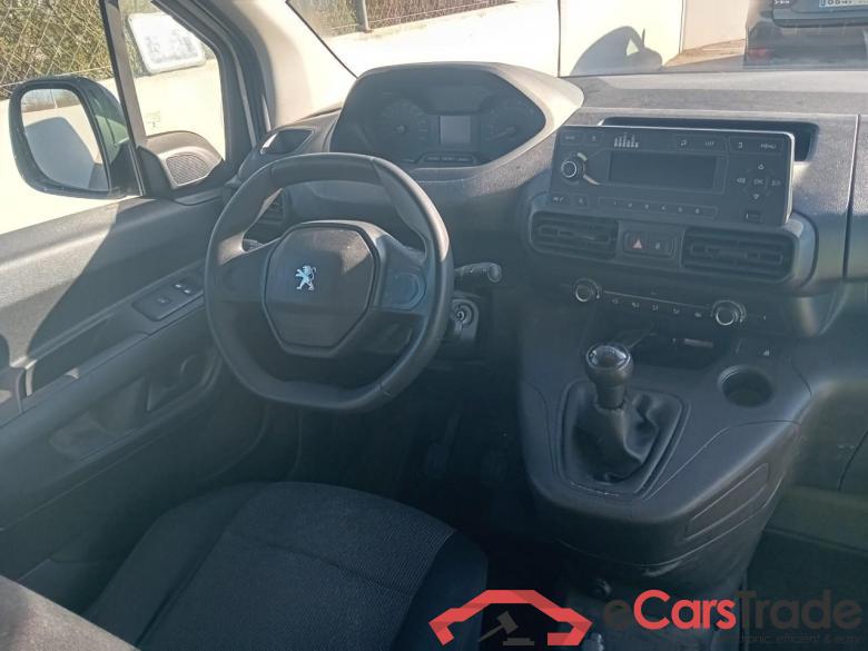 Peugeot Pro Standard 600kg BlueHDi 73kW PEUGEOT Partner / 2018 / 3P / furgón derivado de turismo Pro Standard 600kg BlueHDi 73kW #3