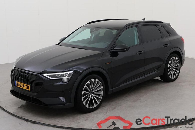 AUDI e-tron  #1