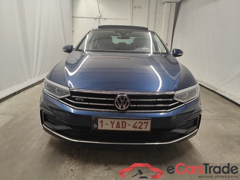 Volkswagen Passat 1.4 TSI GTE Business DSG 4d #1