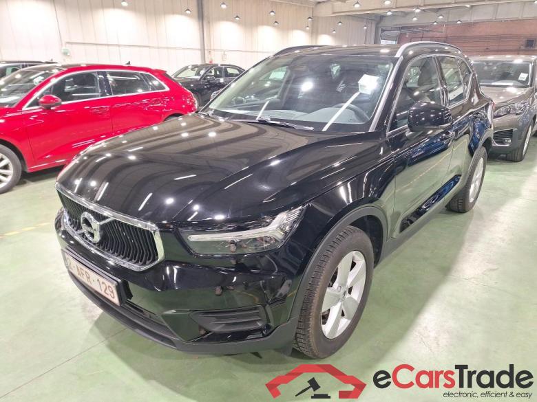 VOLVO XC40 1.5 T2 MOMENTUM CORE #1