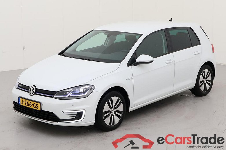 VOLKSWAGEN e-Golf  #1