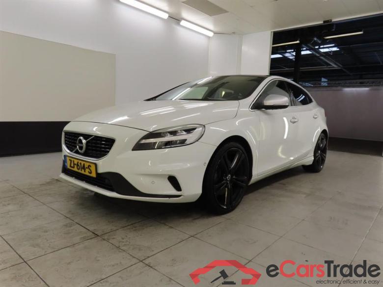 VOLVO V40 1.5 T3 Polar+ Sport