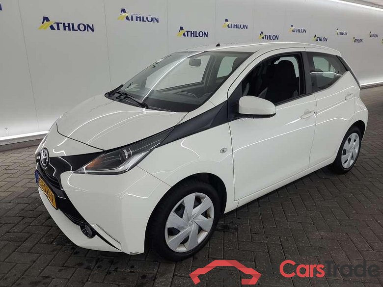 TOYOTA Aygo 1.0 VVT-i x-nav 5D 51kW