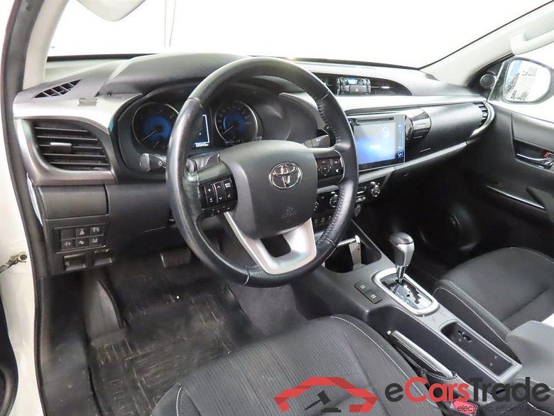 TOYOTA HILUX 2.4 D-4D-F DC Prof. #3