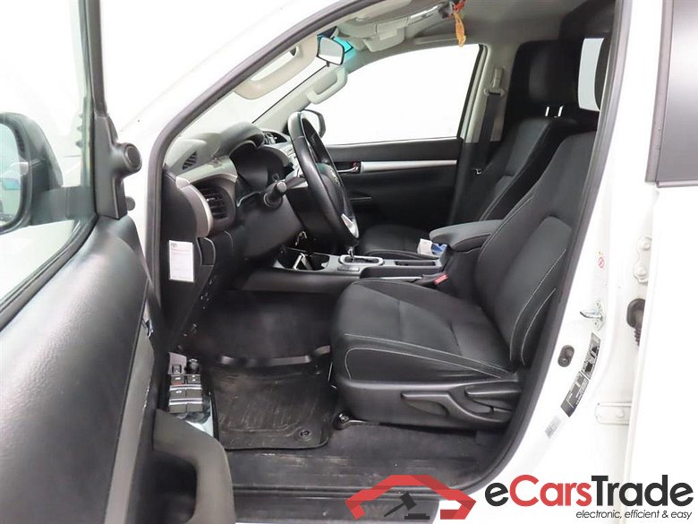 TOYOTA HILUX 2.4 D-4D-F DC Prof. #5