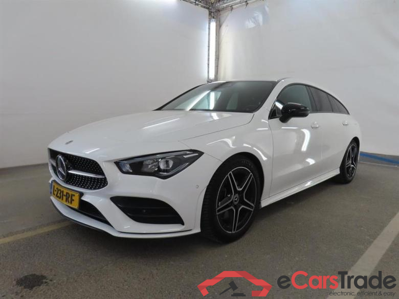 MERCEDES-BENZ CLA Shooting Brake 200 Bns Sol. AMG