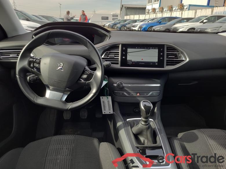 Peugeot  308 II (2013) 308 SW 1.5BHDi 130 Allure #5