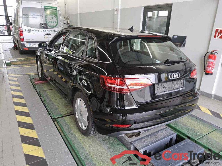 Audi A3 Sportback (8VF)(04.2016->) DE - LimS5 1.5 TFSI EU6d-T, Sportback 35 TFSI basis (EURO 6d-TEMP), 2018 - 2020 #4