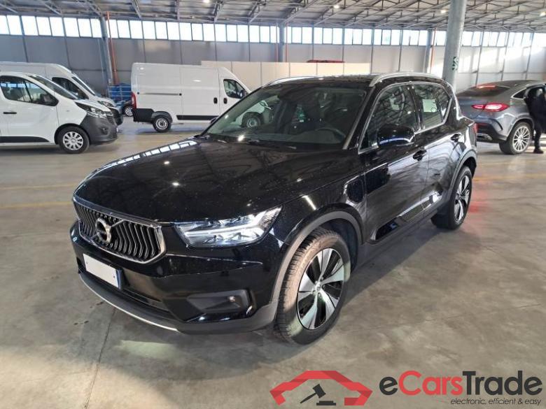 Volvo 235 VOLVO XC40 / 2017 / 5P / SUV T4 PLUG-IN HYBRID AUTO RECH INSCRIP EXPR #1