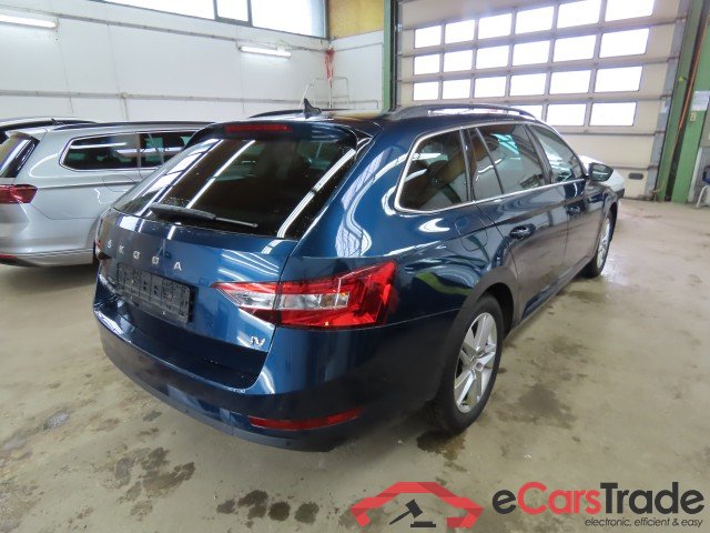 Skoda Superb Wagon ´15 Superb Combi Ambition iV 1.4 TSI Hybrid 160KW AT6 E6d #3