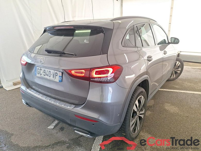 Mercedes 2.0 GLA 200 D BUSINESS LINE DCT MERCEDES-BENZ GLA / 2020 / 5P / SUV 2.0 GLA 200 D BUSINESS LINE DCT #3