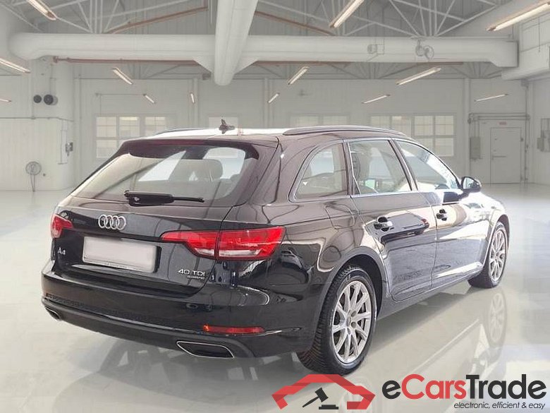 Audi 256 AUDI A4 2015 AVANT 2.0 TDI QTRO S TR. 140KW BUS. AVANT #2