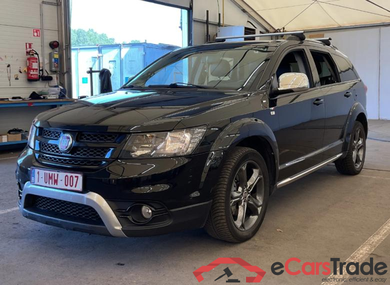 FIAT Freemont 2.0d MultiJet 7PL Navi 1/2 Leather KeylessGo Camera Klima PDC ...