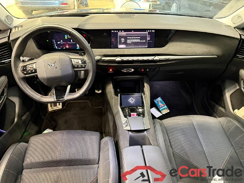 DS DS4 ´21 CITROEN DS4 SUV E-TENSE 225 PERFORMANCE LINE+ 5d 133kW #4
