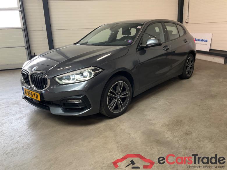 BMW 1-serie 118i Executive #1
