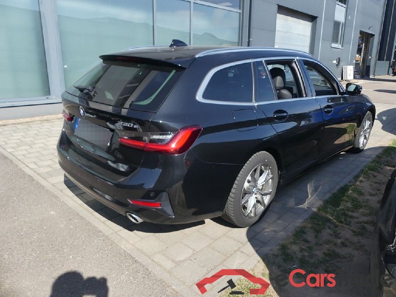 BMW 3-Serie Touring ´18 Baureihe 3 Touring 330 e Sport Line 2.0 185KW AT8 E6d #2