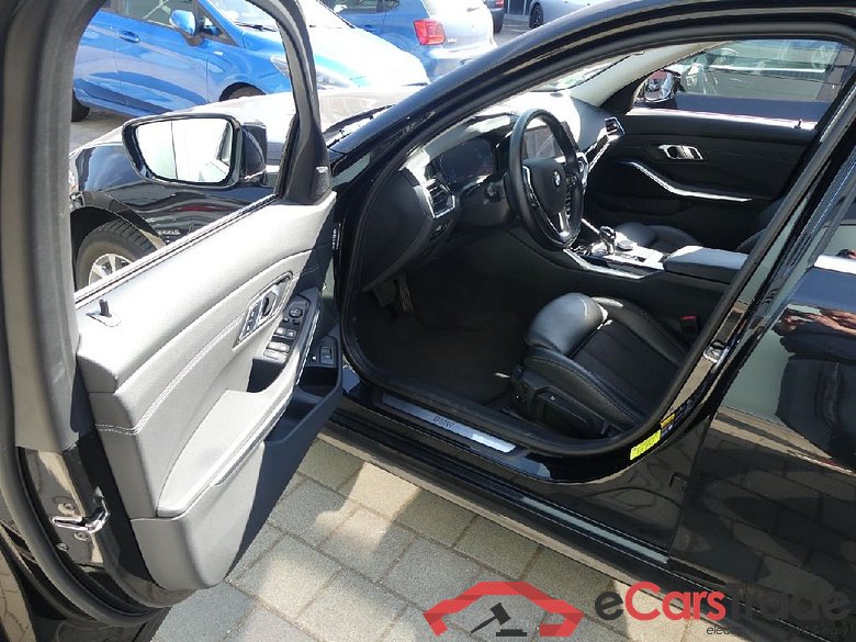 BMW 3-Serie Touring ´18 Baureihe 3 Touring 330 e Sport Line 2.0 185KW AT8 E6d #4