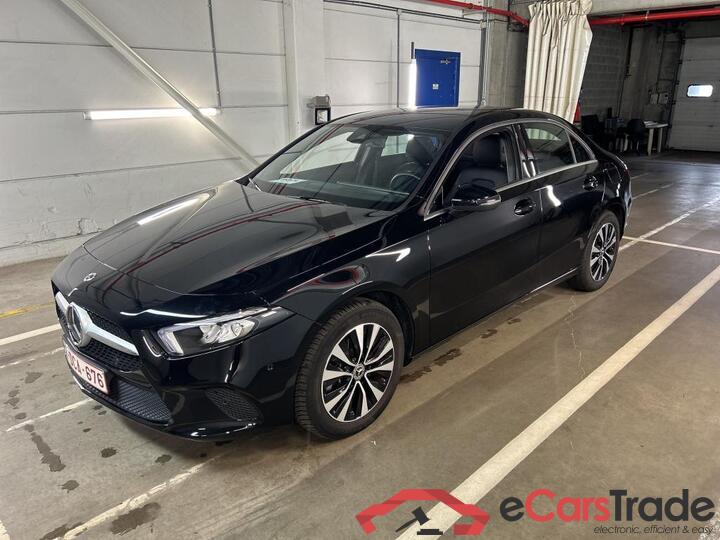 Mercedes A-Klasse Limousine A-Klasse Limousine A 250 e Business Line (PHEV) 160kW/218pk  4D/P Auto-7 #1