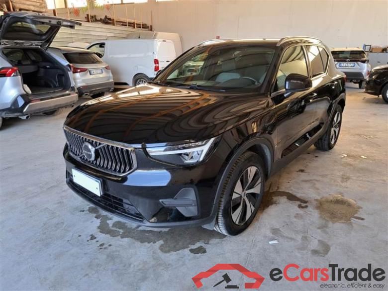 Volvo 11 VOLVO XC40 / 2021 / 5P / SUV T4 RECHARGE PLUG-IN AUTO CORE #1