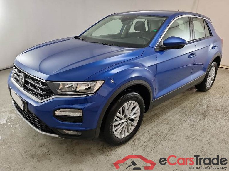 Volkswagen 49 VOLKSWAGEN T-ROC / 2017 / 5P / SUV 1.5 TSI ACT BUSINESS DSG