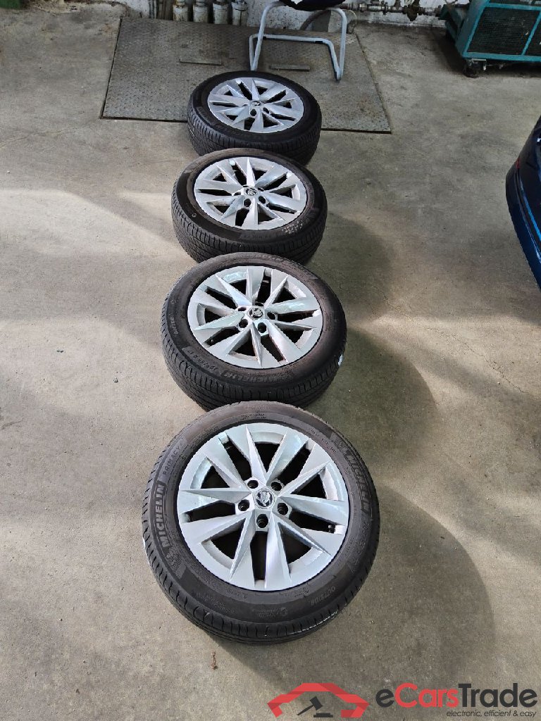 Skoda Octavia Wagon ´20 Octavia Combi Style 2.0 TDI 110KW AT7 E6d #6