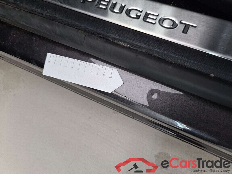 PEUGEOT 3008 1.6 HYBRID GT LINE EAT #6