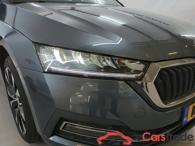 SKODA Octavia Combi 110 kW #4