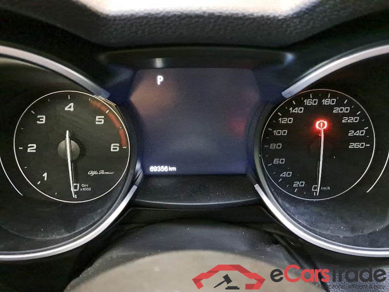 AlfaRomeo 91 ALFA ROMEO STELVIO / 2017 / 5P / SUV 2.2 TD 210 CV TI AT8 Q4 #4