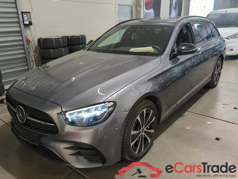 Mercedes E-Class Wagon ´16 E -Klasse T-Modell E 300 de (213.216)AMG 2.0 AMG Line 225KW AT9 E6d