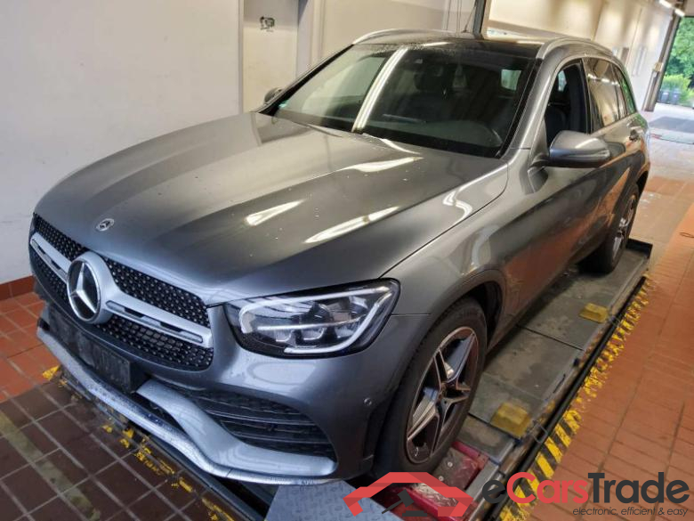 Mercedes-Benz GLC -Klasse (BM 253)(06.2015->) DE - SUV5 GLC 200 EU6d, AMG Line 4Matic (EURO 6d), (Facelift) 2020 - 2022