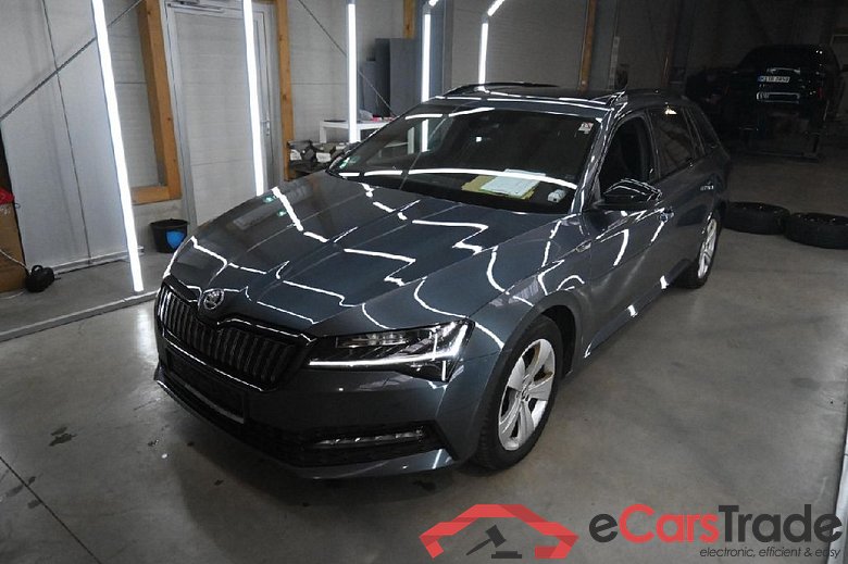 Skoda Superb Wagon ´15 Superb Combi Sportline iV 1.4 TSI Hybrid 160KW AT6 E6d #1
