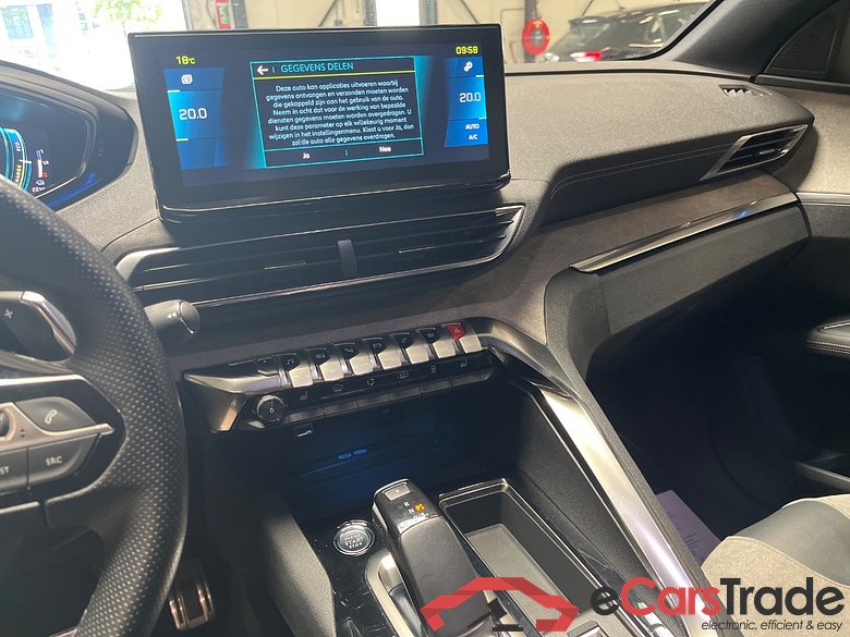 PEUGEOT 3008 1.6 HYbrid GT #5