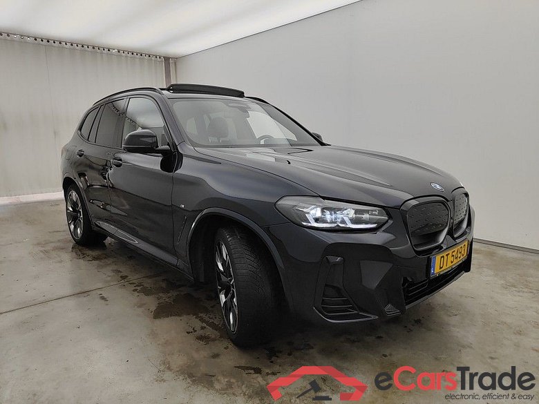 BMW IX3 - 2022 74 kWh 286 iX3 5d #2