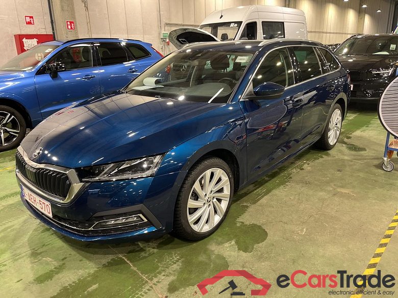 SKODA OCTAVIA COMBI 1.4 TSI PHEV 150KW DSG CLEVER+ #1