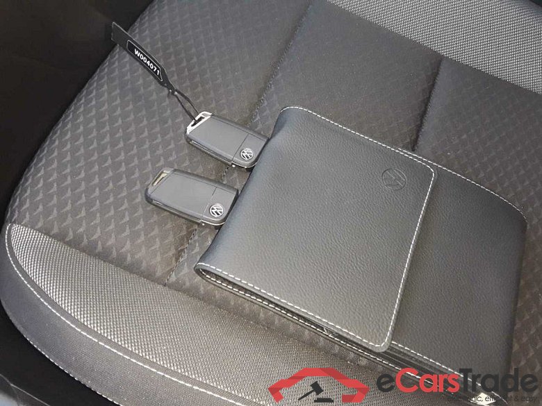 Volkswagen Touran (5T1)(04.2015->) DE - Van5 2.0 TDI BMT/Start-Stopp EU6d, Active, 2021 - 2022 #6