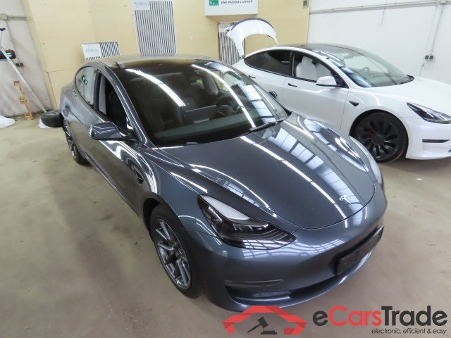 Tesla Model 3 ´18 BEV TESLA Model 3 Langstreckenbatt. Allradantrieb Dual Motor 4d 366kW #5